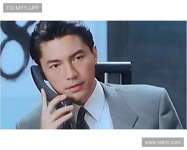 尊龙最新近照首次公开展现真实生活状态他退出娱乐圈背后隐藏的故事